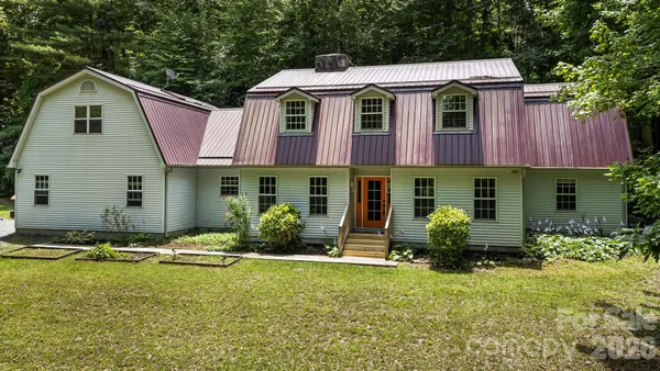 $599,000 | 94 Paradise Cove Road, Penrose, NC 28766