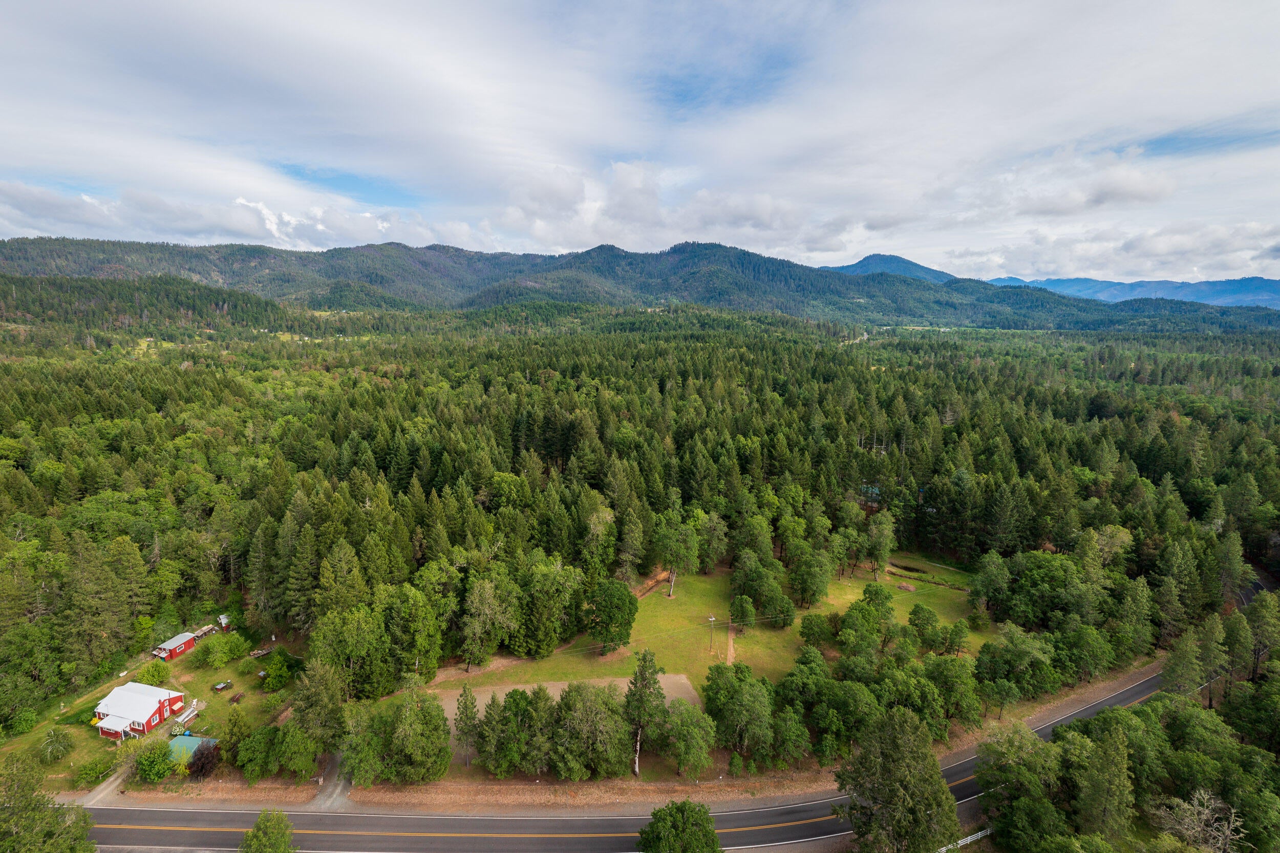 1001 Dick George Road Cave Junction, OR 97523 - Photo 52 of 54 1001DickGeorgeRd-051