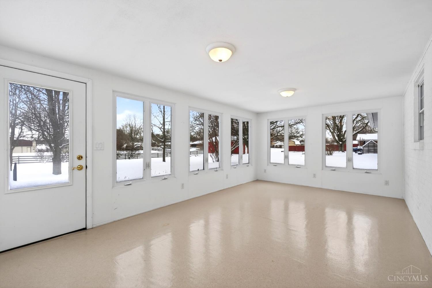 401 Chamberlain Road Carlisle, OH 45005 - Photo 22 of 28 Gallery Image 22