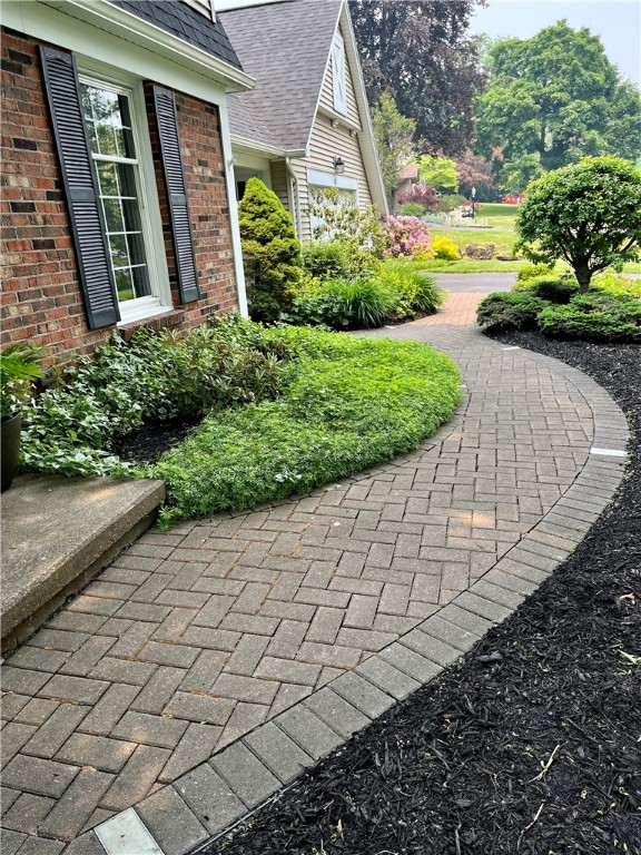 65 Jackson Rd Extension Penfield, NY 14526 - Photo 6 of 48 Front walkway