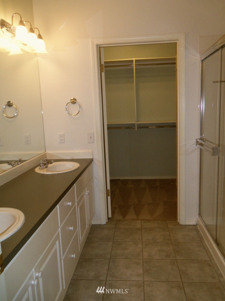 710 228th Street Southwest, Unit N101 Bothell, WA 98021 - Photo 14 of 18 Gallery Image 14