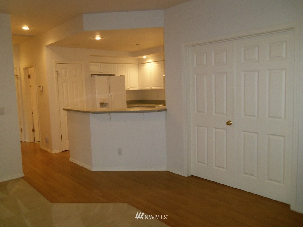 710 228th Street Southwest, Unit N101 Bothell, WA 98021 - Photo 8 of 18 Gallery Image 8
