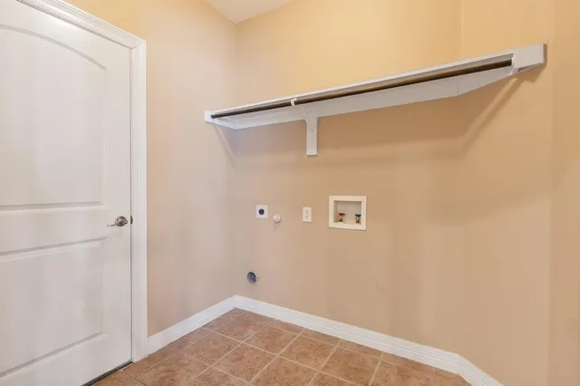 $2,550 | 1617 Nighthawk Drive, Little Elm, TX 75068