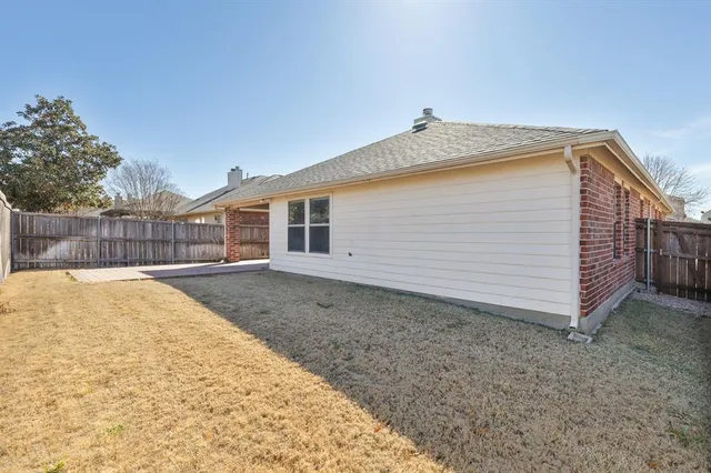 $2,550 | 1617 Nighthawk Drive, Little Elm, TX 75068