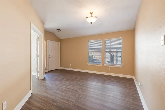 $2,550 | 1617 Nighthawk Drive, Little Elm, TX 75068