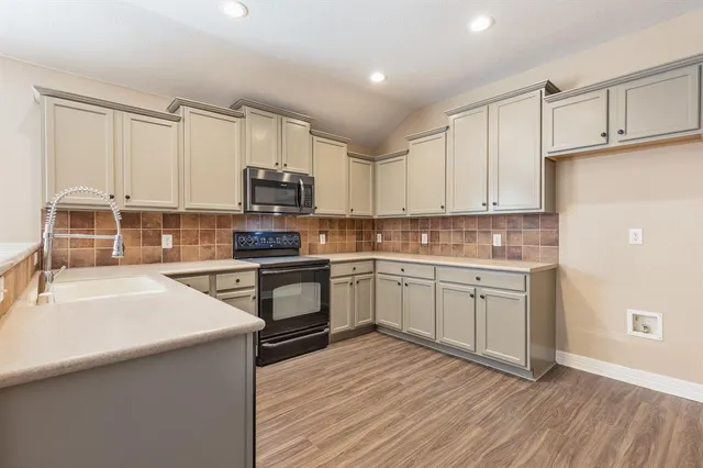 $2,550 | 1617 Nighthawk Drive, Little Elm, TX 75068