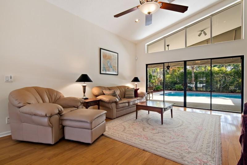 6850 Imperial Woods Road Jupiter, FL 33458 - Photo 5 of 25 05
