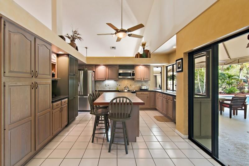 6850 Imperial Woods Road Jupiter, FL 33458 - Photo 8 of 25 08