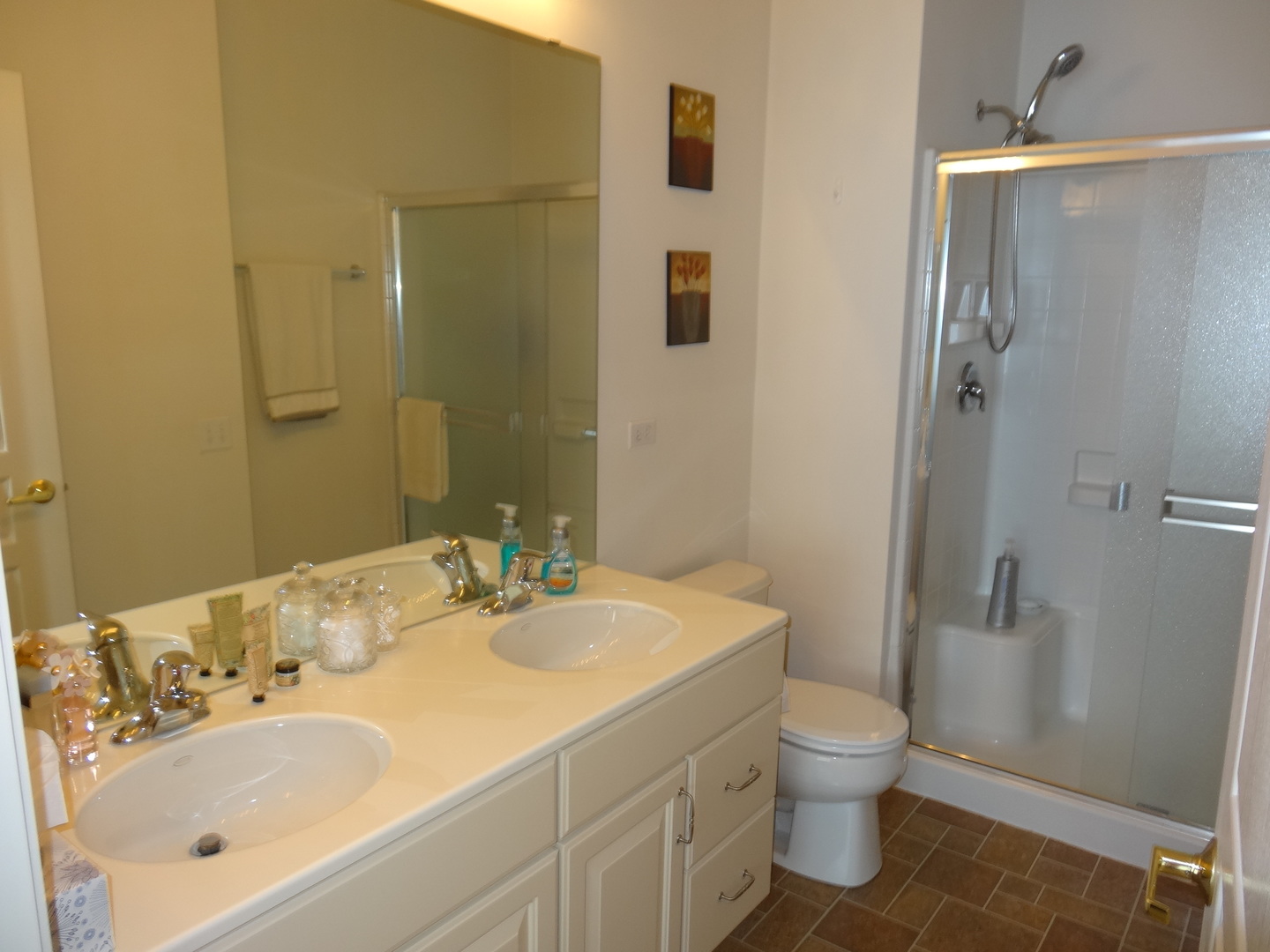 13528 Nealy Road Huntley, IL 60142 - Photo 25 of 39 a bathroom with a sink toilet and shower