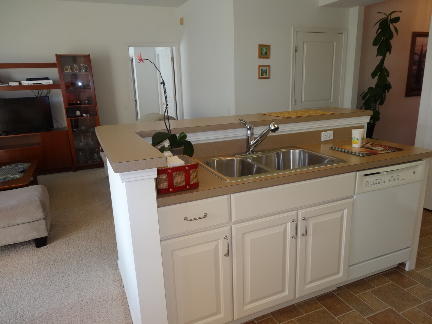 13528 Nealy Road Huntley, IL 60142 - Photo 8 of 39 a kitchen with sink and cabinets