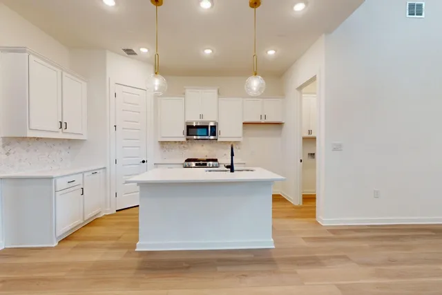 $434,990 | 13113 Geary Drive, Austin, TX 78610