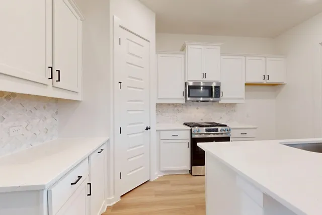 $434,990 | 13113 Geary Drive, Austin, TX 78610