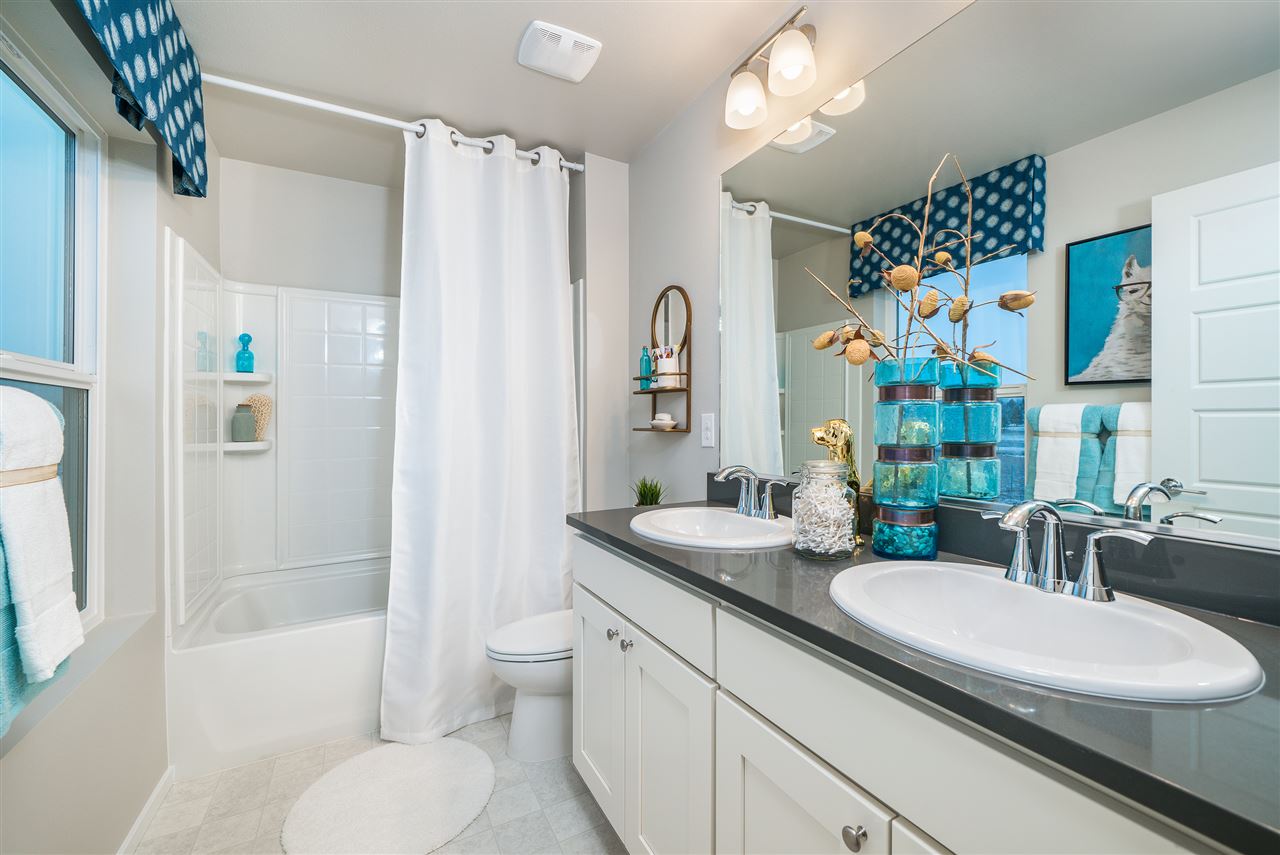 916 East Silver Pine Road Colbert, WA 99005 - Photo 6 of 11