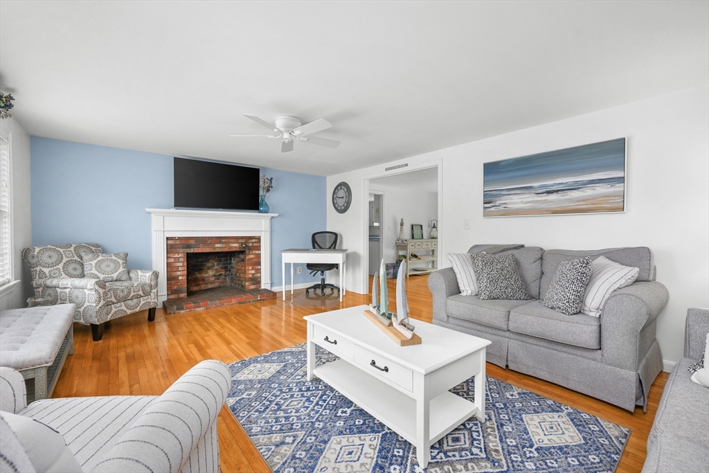 1 Captain Dore Road Yarmouth, MA 02664 - Photo 8 of 42