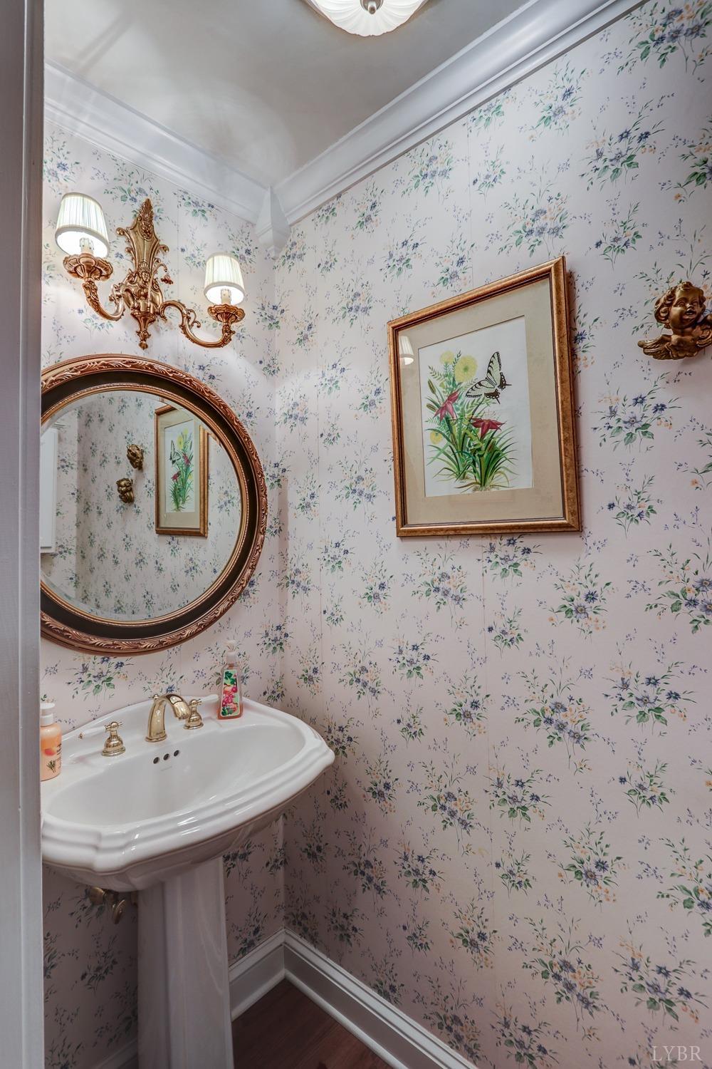 117 Sailview Drive Forest, VA 24551 - Photo 24 of 55 a bathroom with a sink and a mirror