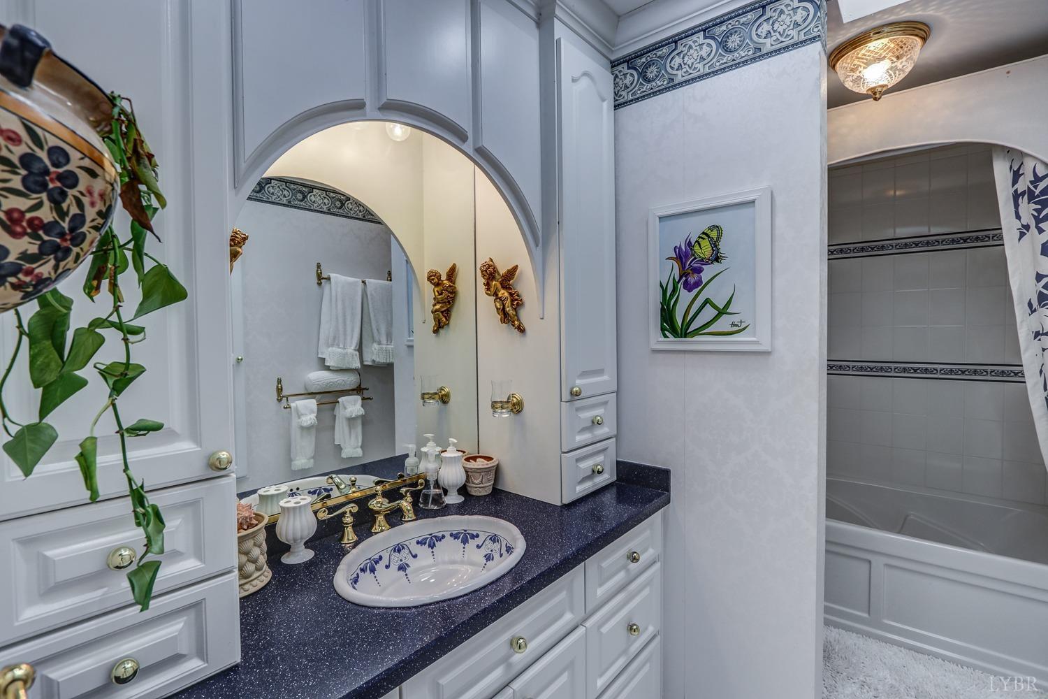 117 Sailview Drive Forest, VA 24551 - Photo 33 of 55 a kitchen with a refrigerator and a stove