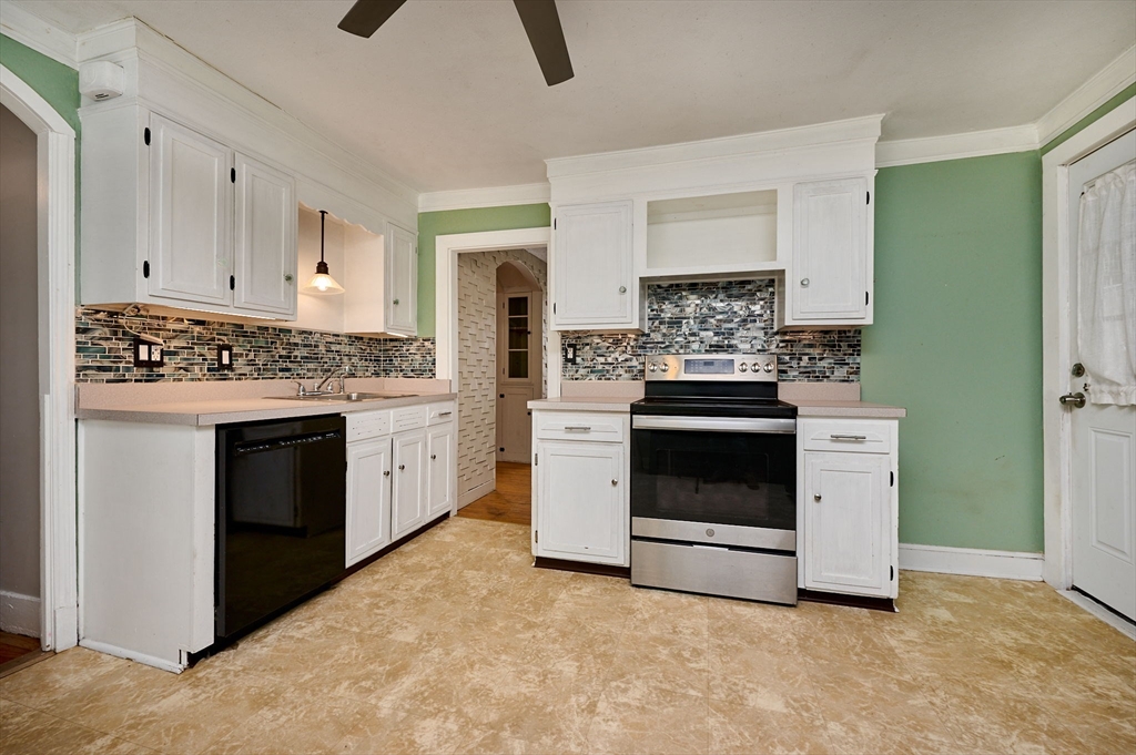 3 Butler Street Westfield, MA 01085 - Photo 13 of 40