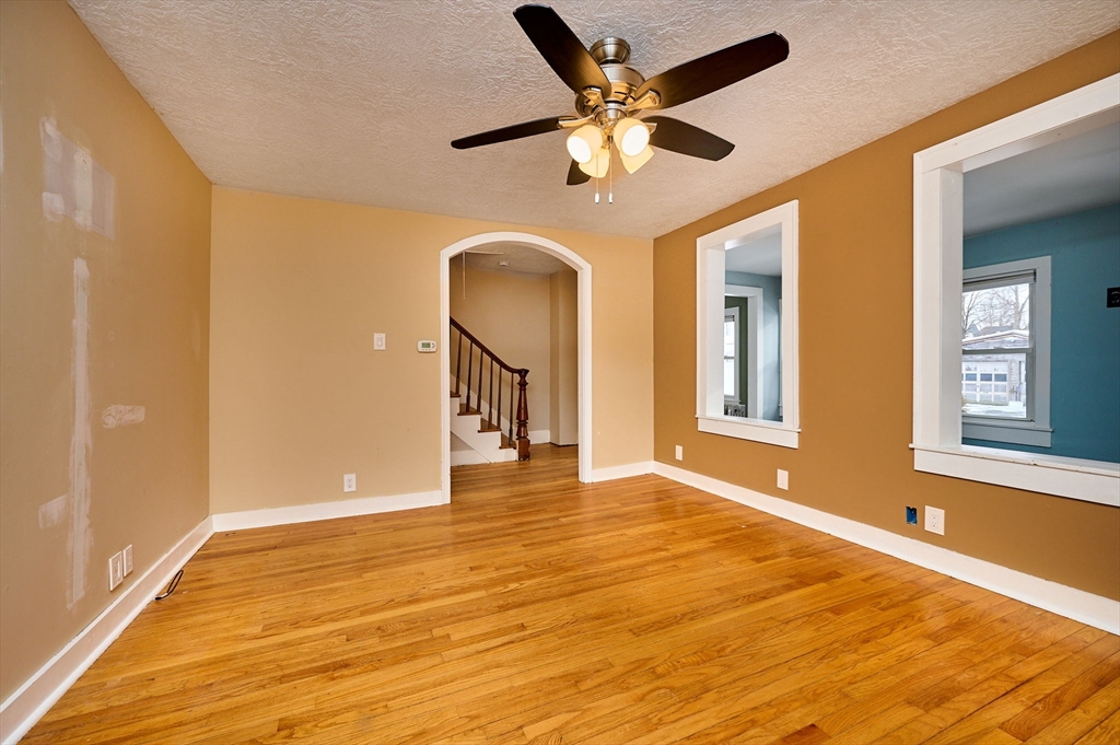 3 Butler Street Westfield, MA 01085 - Photo 8 of 40