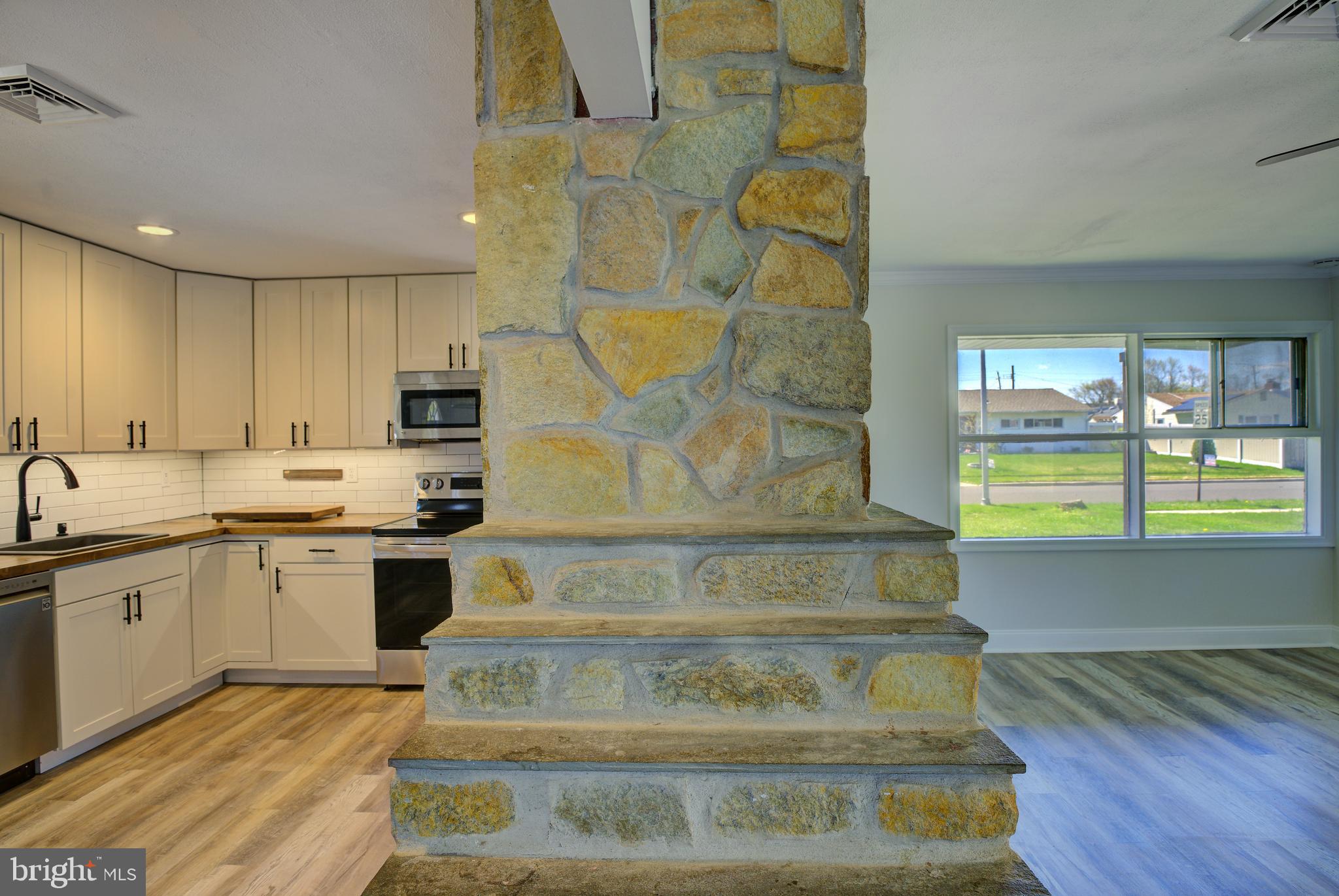 40 Beechtree Road Levittown, PA 19057 - Photo 11 of 28 Gallery Image 11