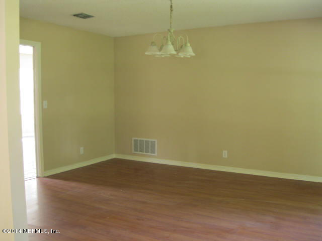8339 Crosswind Road Jacksonville, FL 32244 - Photo 4 of 26 IMG_2742