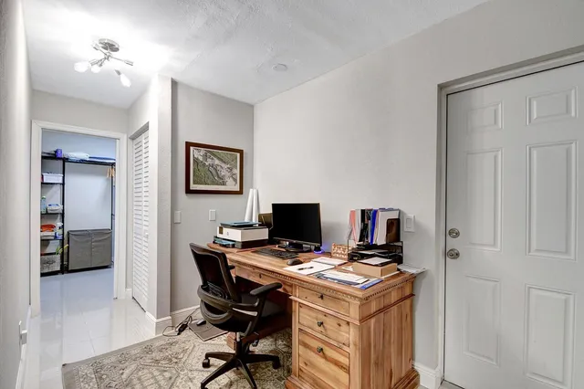 $4,300 | 702 Grove Street, Lake Worth Beach, FL 33461