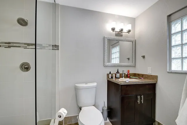 $4,300 | 702 Grove Street, Lake Worth Beach, FL 33461