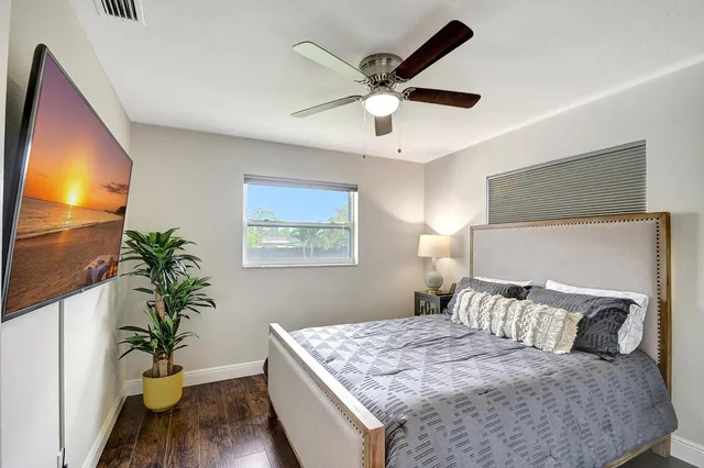 $4,300 | 702 Grove Street, Lake Worth Beach, FL 33461