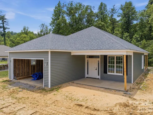 $375,000 | 212 Eagles Landing, Unit 28, Morganton, NC 28655