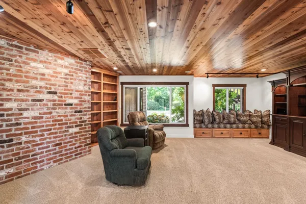 $2,950,000 | 20592 Ayers Avenue, Escalon, CA 95320