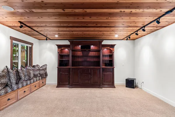 $2,950,000 | 20592 Ayers Avenue, Escalon, CA 95320