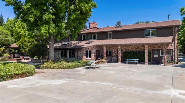 $2,950,000 | 20592 Ayers Avenue, Escalon, CA 95320