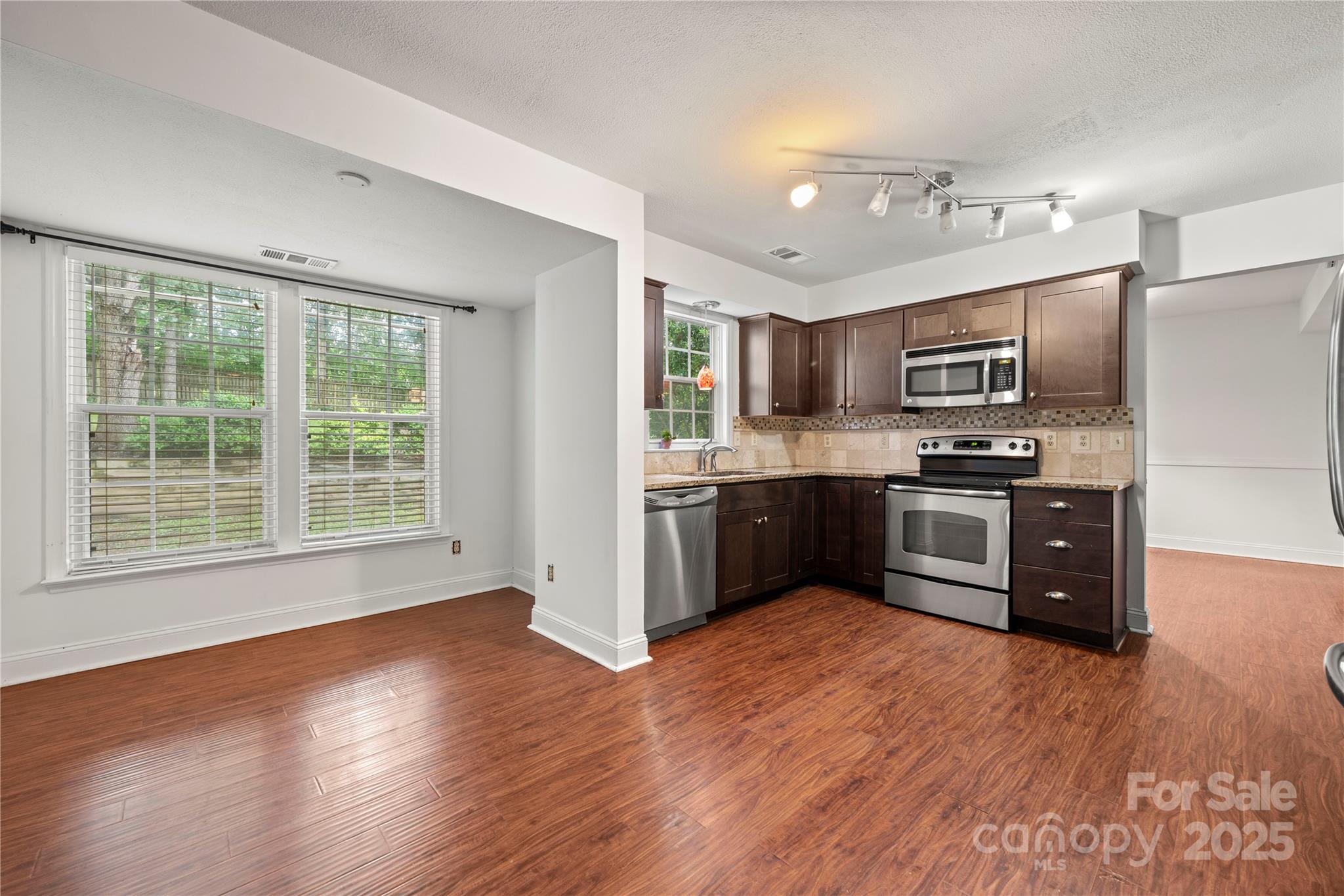 1230 Ridgebury Terrace Matthews, NC 28105 - Photo 3 of 27 Gallery Image 3
