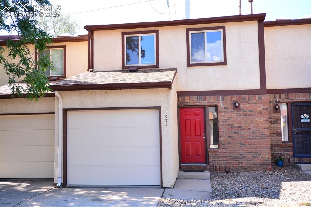 a view of entrance of the house