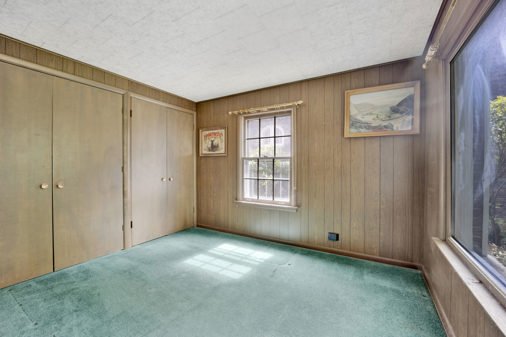 410 Audubon Road Riverside, IL 60546 - Photo 11 of 31 an empty room with windows
