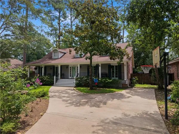 $375,000 | 115 Highland Drive, Mandeville, LA 70471