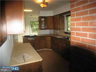 63 Pemberton Vincentown Road Pemberton, NJ 08068 - Photo 3 of 12