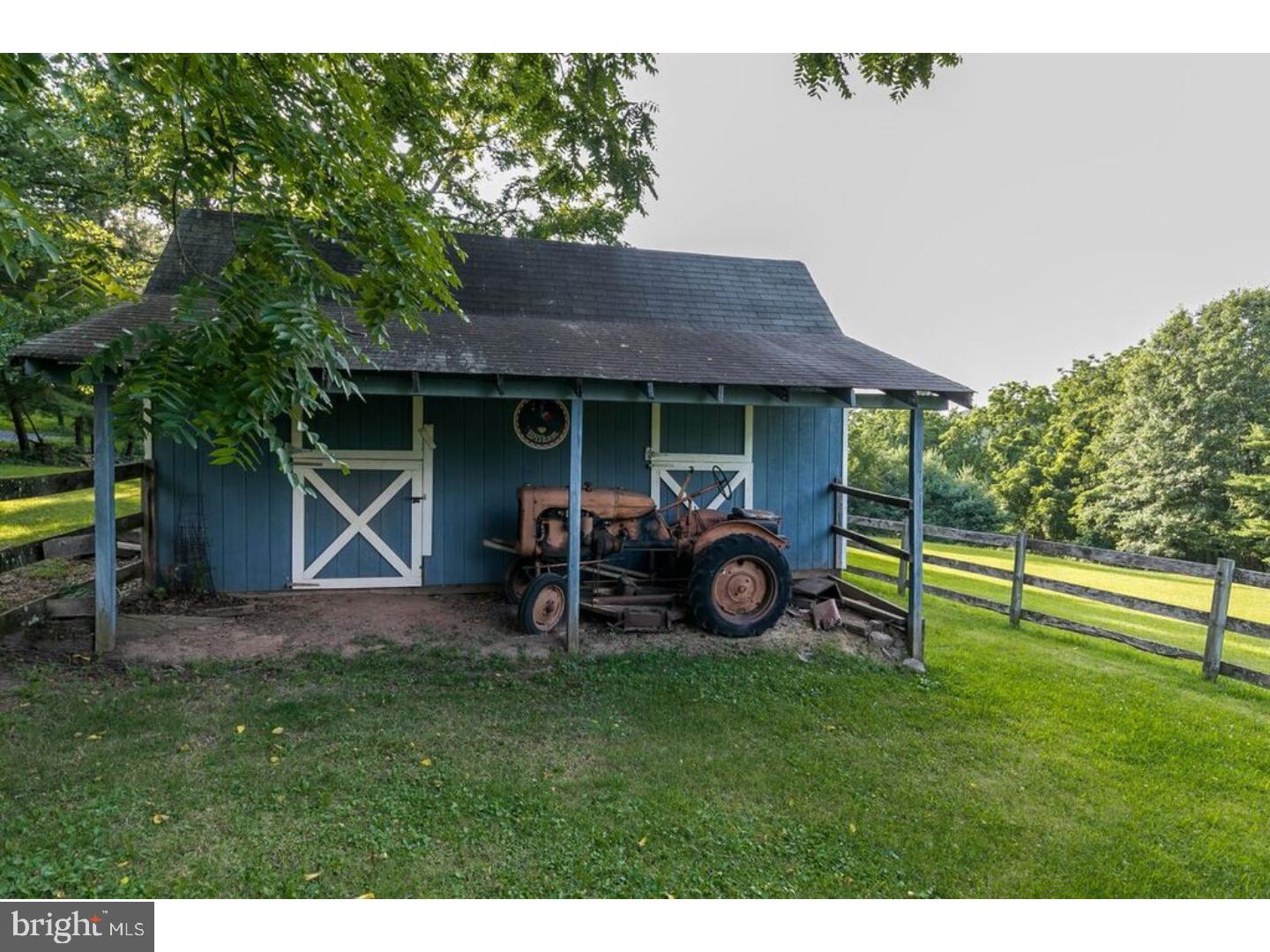 1383 Evans Road Pottstown, PA 19465 - Photo 23 of 25 Barn