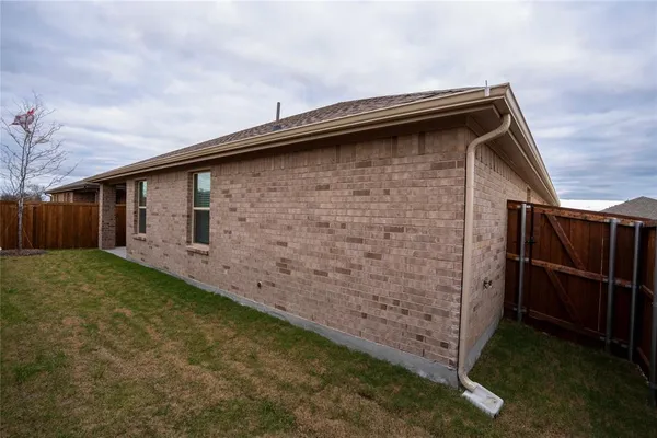 $2,300 | 4112 Limestone Blf Drive, Celina, TX 75009