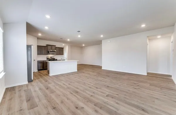 $2,300 | 4112 Limestone Blf Drive, Celina, TX 75009