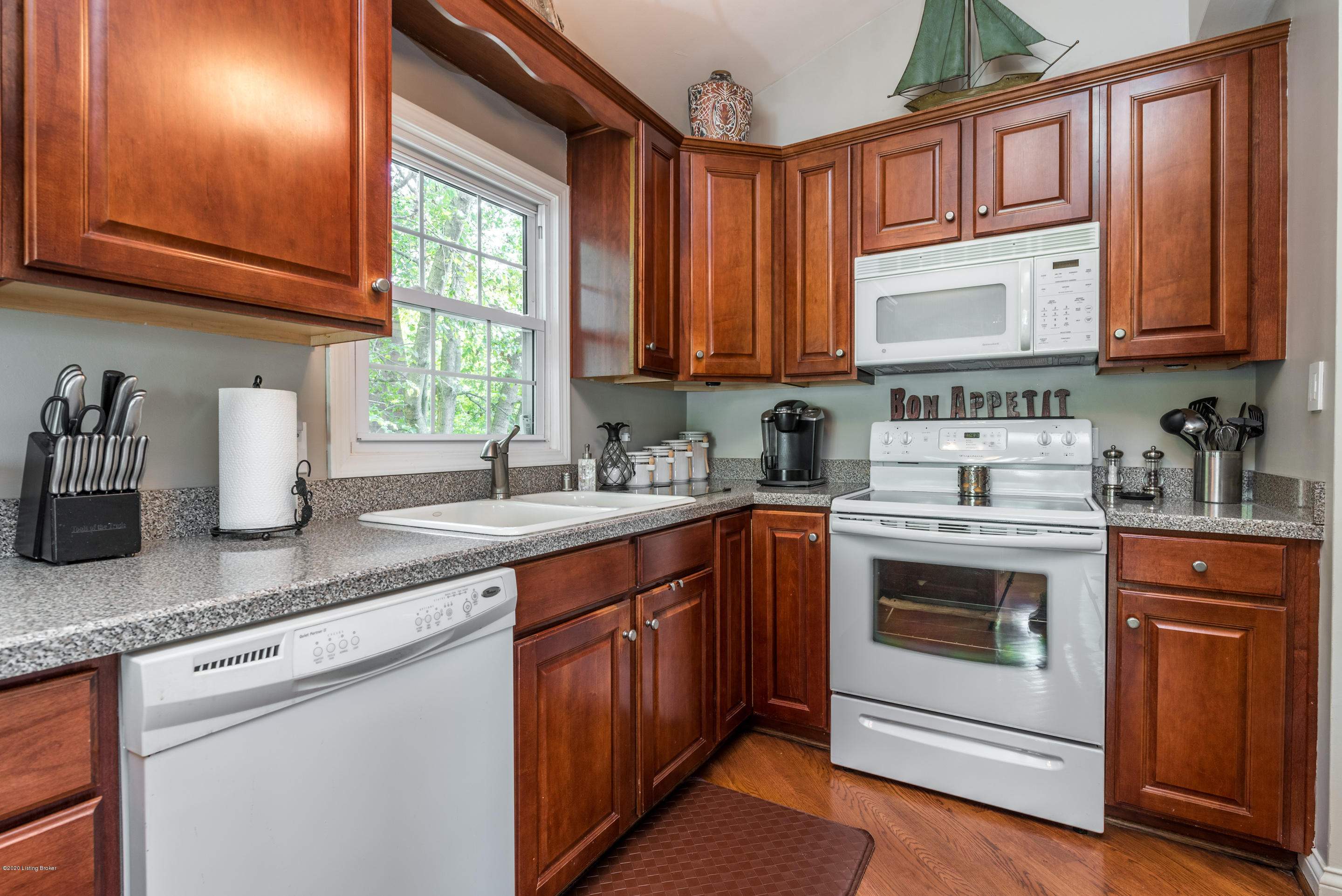 1626 Riverside Drive Prospect, KY 40059 - Photo 6 of 25 A RD Kitchen 2
