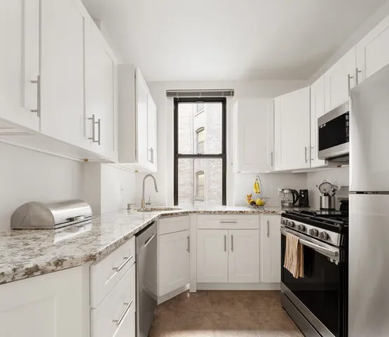 $950,000 | 447 Fort Washington Avenue, Unit 22 | Hudson Heights