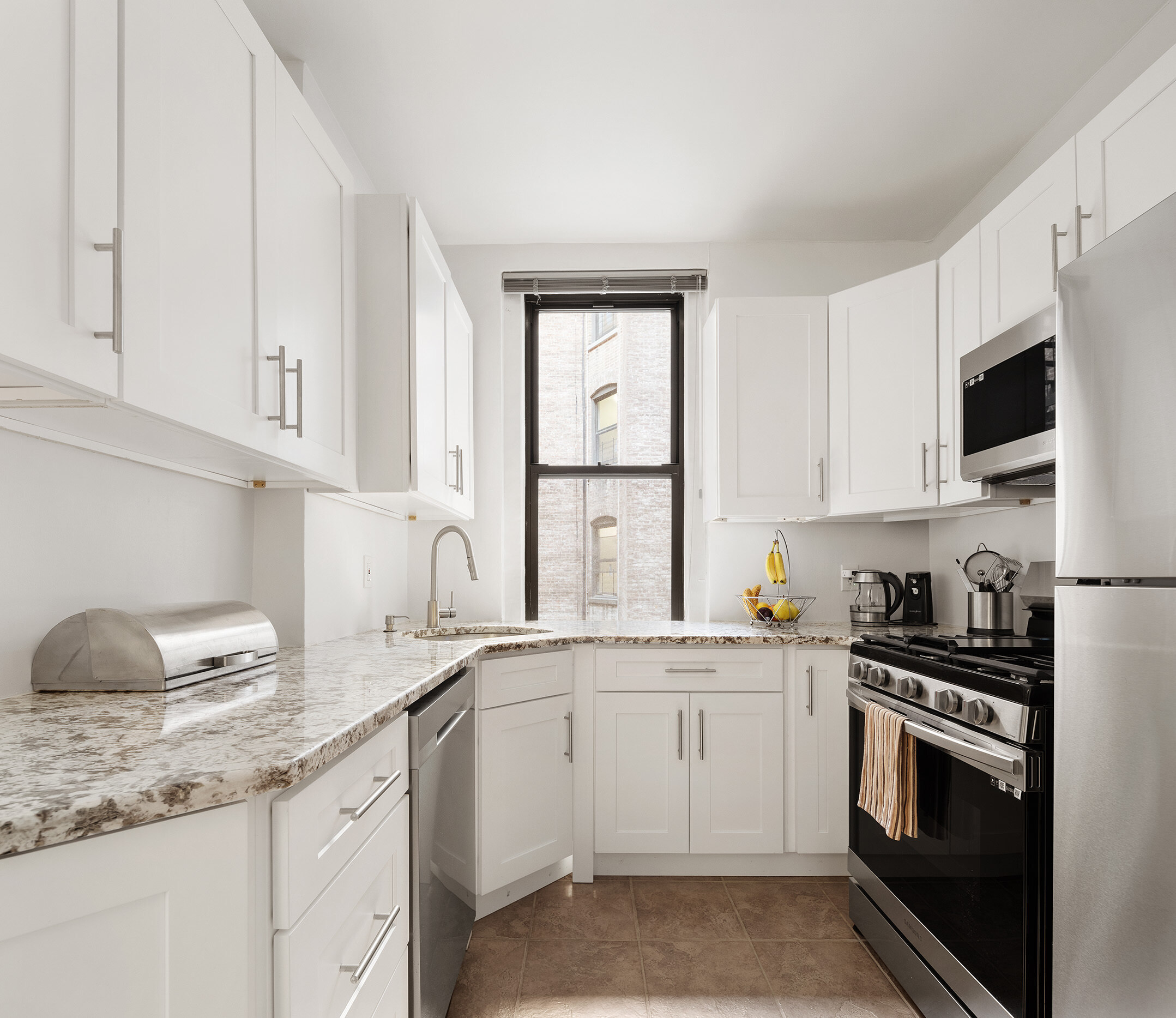 447 Fort Washington Avenue, Unit 22 Manhattan, NY 10033 - Photo 3 of 12