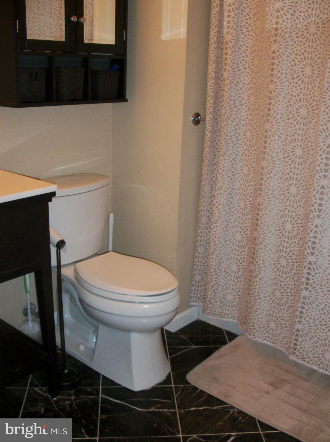 1616 Bentley Road Edgewater, MD 21037 - Photo 11 of 23 Dual Entry Upstairs Bath