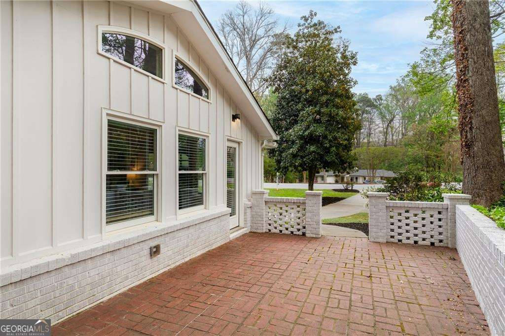 2171 Azalea Circle Decatur, GA 30033 - Photo 32 of 37