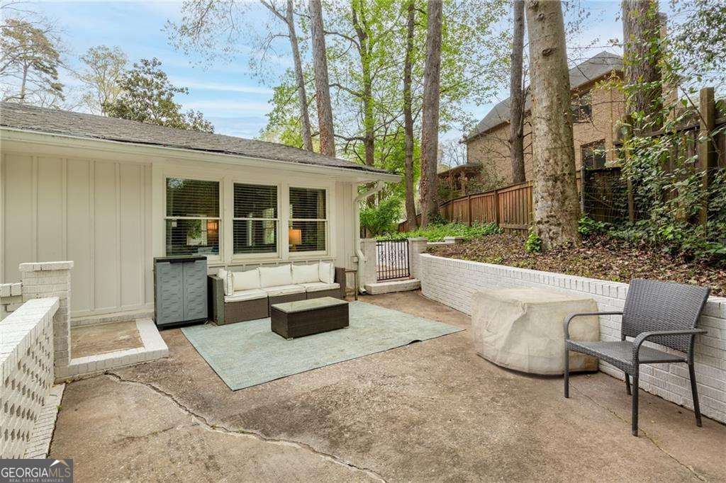 2171 Azalea Circle Decatur, GA 30033 - Photo 34 of 37