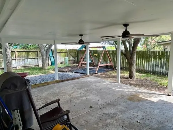 $1,700 | 2621 Grand Isle Circle, Corpus Christi, TX 78414