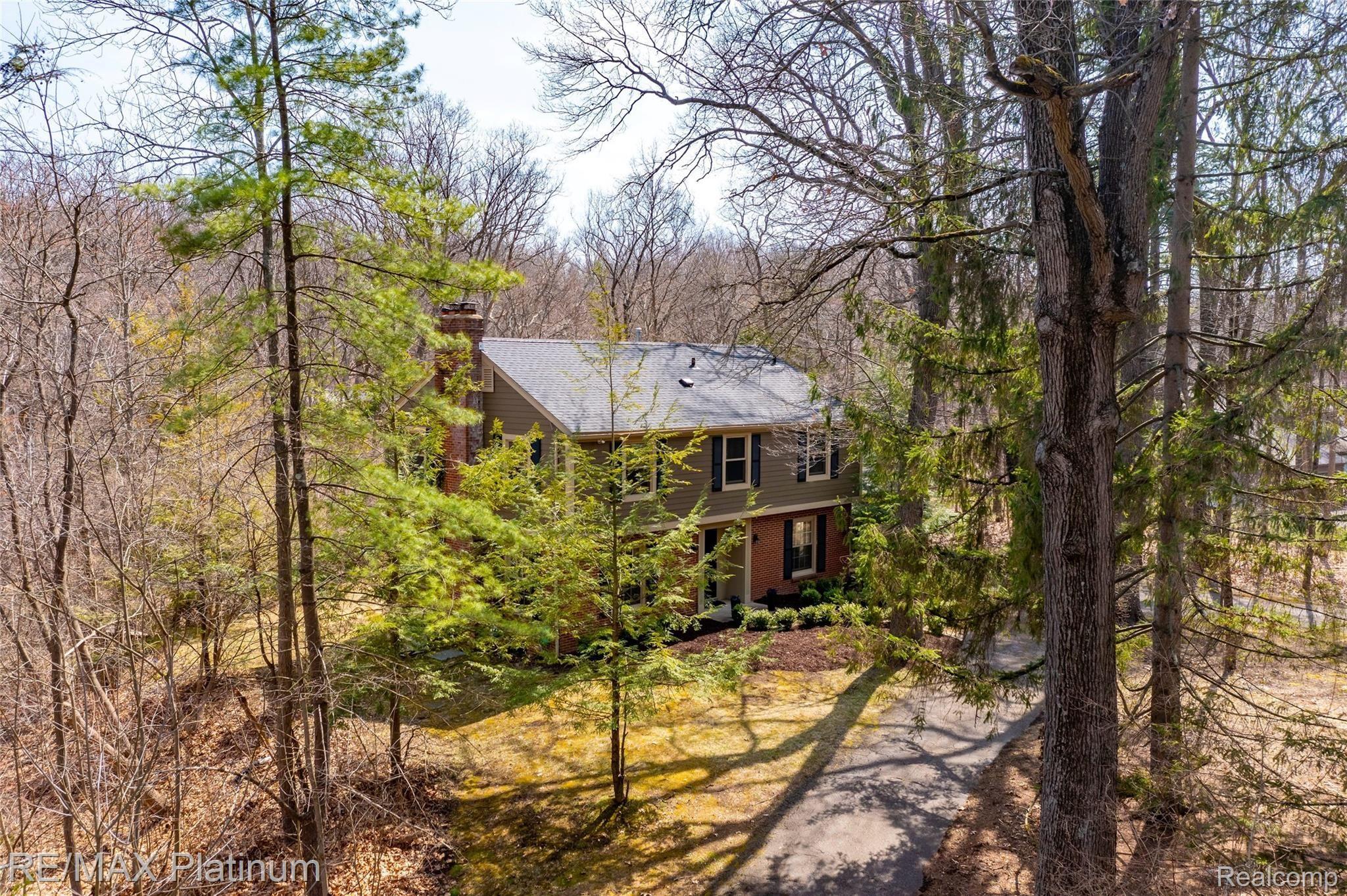 625 Spring Valley Road Ann Arbor, MI 48105 - Photo 68 of 75 DJI_0991-HDR.jpg