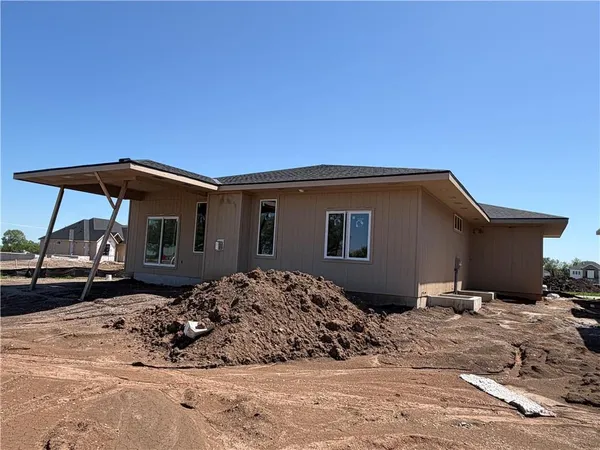 $647,580 | 15286 West 161st Street, Olathe, KS 66062