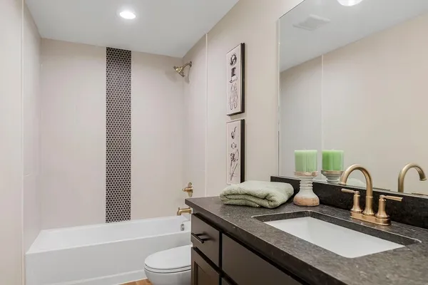 $647,580 | 15286 West 161st Street, Olathe, KS 66062