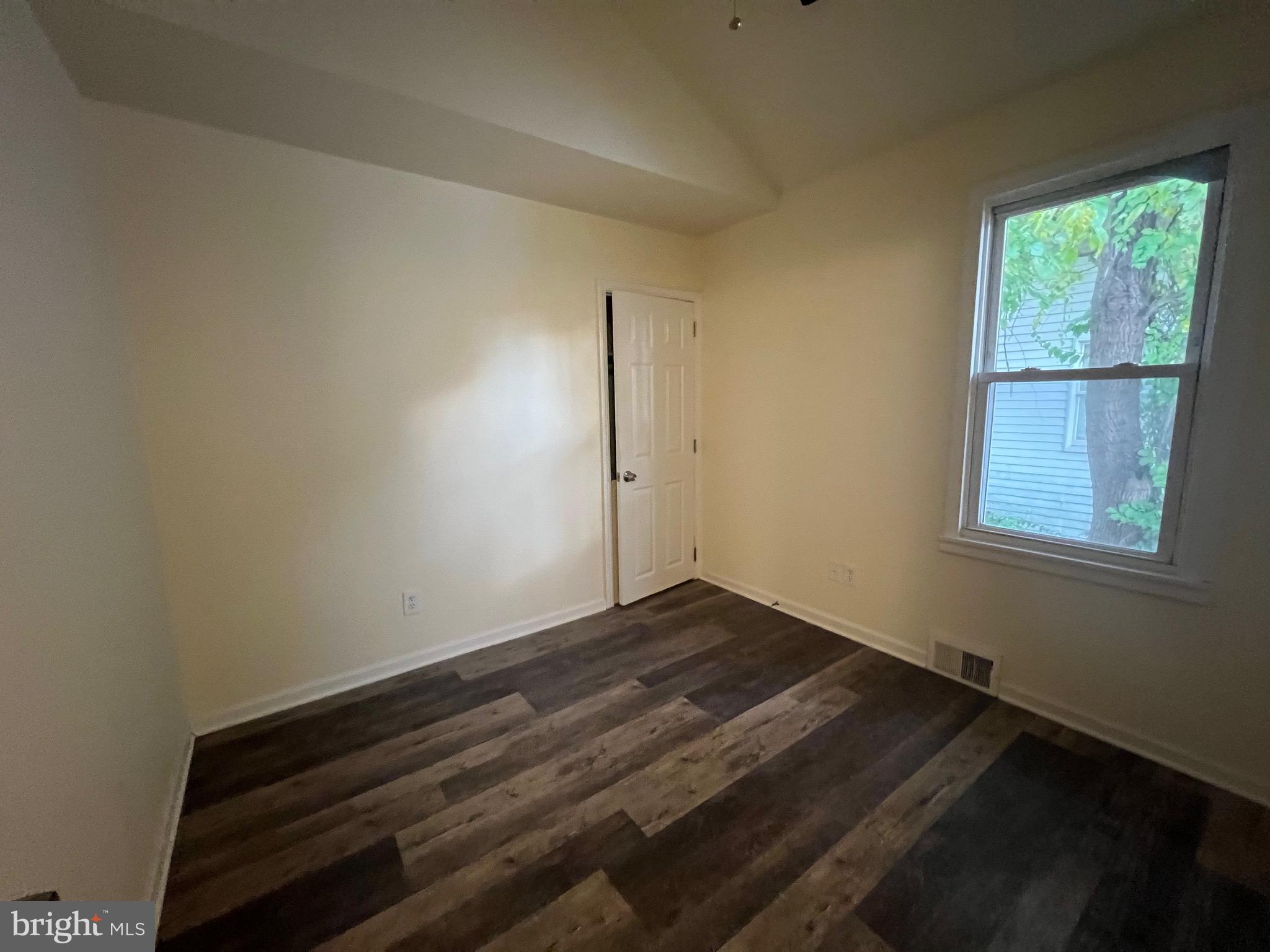 19 Holly Street Clementon, NJ 08021 - Photo 11 of 18